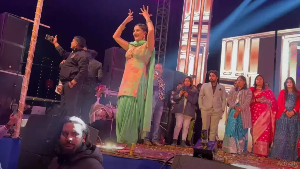 Sapna Choudhary का धमाकेदार डांस: ‘छोरी मैं हरियाणे की’ ने जीता हर दिल, मचाया सोशल मीडिया पर तहलका