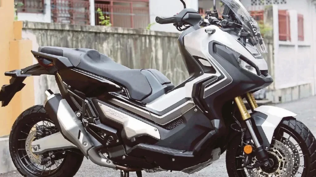 Honda X-ADV 750: भारत की सबसे महंगी स्कूटर हुई लॉन्च, कीमत और फीचर्स देख चौक जायेंगे