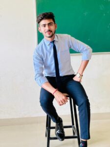 Raj Prajapati, CEO, Senior Writer