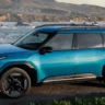 2025-26 में लॉन्च होंगी Kia की दो नई EV कारें: Carens EV और Syros EV की डिटेल्स आई सामने