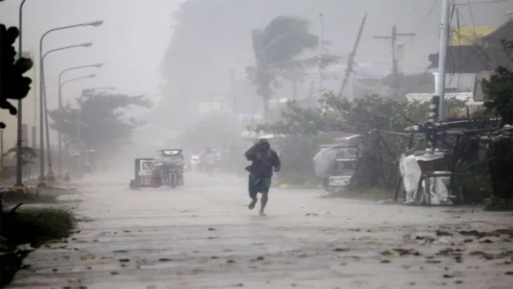 Pune Weather: मई में हो रही भारी बारिश की असली वजह क्या है? जानें कब तक रहेगा असर और कितना गिरेगा तापमान