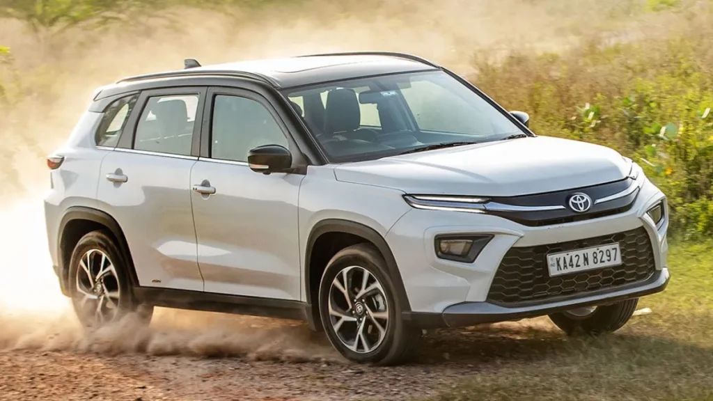 Toyota 2025-26 में मचाने वाली है धमाल! लॉन्च होंगी Toyota की ये 3 धांसू गाड़ियां