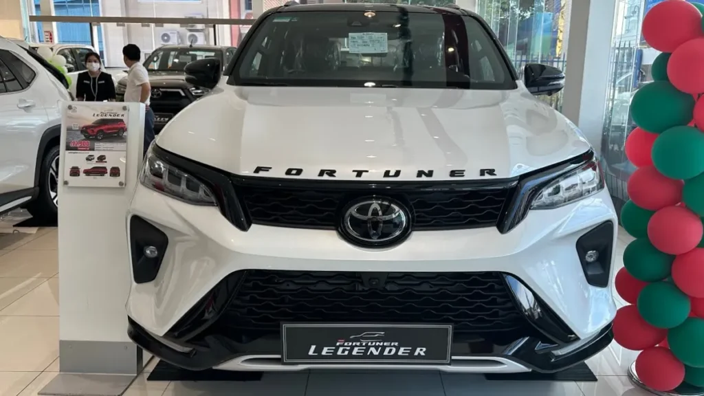 Toyota Fortuner और Legender ने भारत में पार किया 3 लाख यूनिट्स का रिकॉर्ड, जानिए कैसे बनीं देश की सबसे भरोसेमंद SUVs