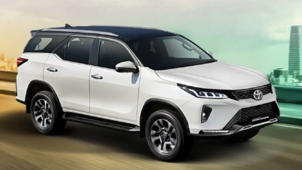 Toyota Fortuner और Legender ने भारत में पार किया 3 लाख यूनिट्स का रिकॉर्ड, जानिए कैसे बनीं देश की सबसे भरोसेमंद SUVs
