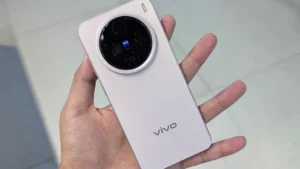 Vivo X200 FE: दमदार फीचर्स के साथ जुलाई में हो सकता है लॉन्च, जानिए कीमत