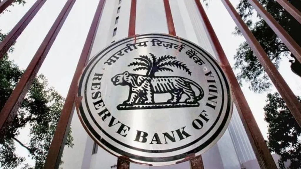 हर नोट पर RBI Governor के साइन क्यों होते हैं जरुरी? जानिए इसके पीछे का पूरा राज