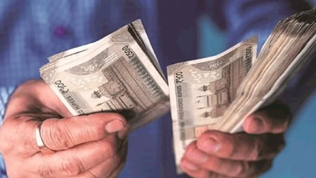 बेटी के भविष्य के लिए बनाएं 15 लाख रुपये का फंड, उठाएं इस Sarkari Yojana का लाभ