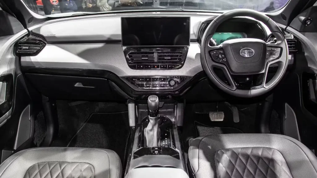 Tata Harrier EV कल हो रही लॉन्च, मिलेगा 600+ Km रेंज और जबरदस्त AWD फीचर्स!