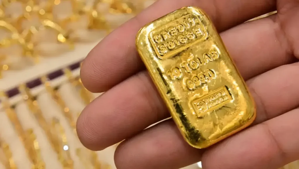 Gold Price Today (4 जुलाई 2025): जानिए 1 ग्राम से 10 ग्राम तक सोने का आज का रेट, क्या खरीदने का सही समय है?