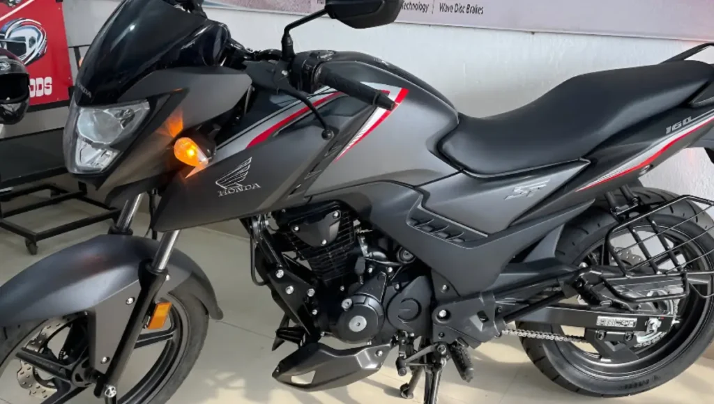 Honda SP160: दमदार इंजन और 50km/l माइलेज के साथ लॉन्च, युवाओं के लिए बना बेस्ट बजट बाइक!