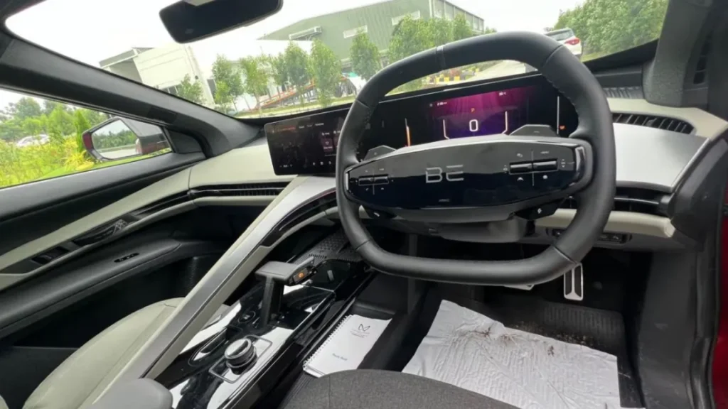 Mahindra BE 6E SUV भारत में मचाने आ रही तहलका! 500km रेंज, स्टाइल ऐसा जो दिल चुरा ले