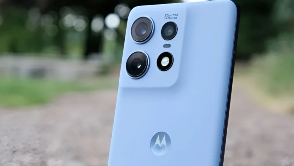 ₹6,500 में लॉन्च हुआ Motorola Edge 50 Pro प्रीमियम 5G स्मार्टफोन – 12GB RAM और 256GB स्टोरेज के साथ