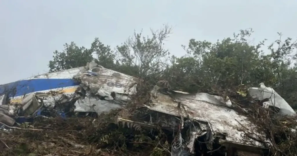 Colombia Plane Crash: सांसद समेत 15 लोगों की मौत, जांच जारी