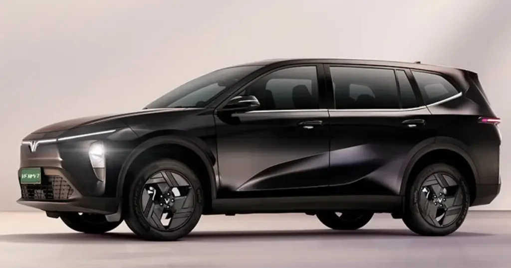 VinFast VF MPV 7 साइड प्रोफाइल डिजाइन, 19-इंच अलॉय व्हील और प्रीमियम लुक