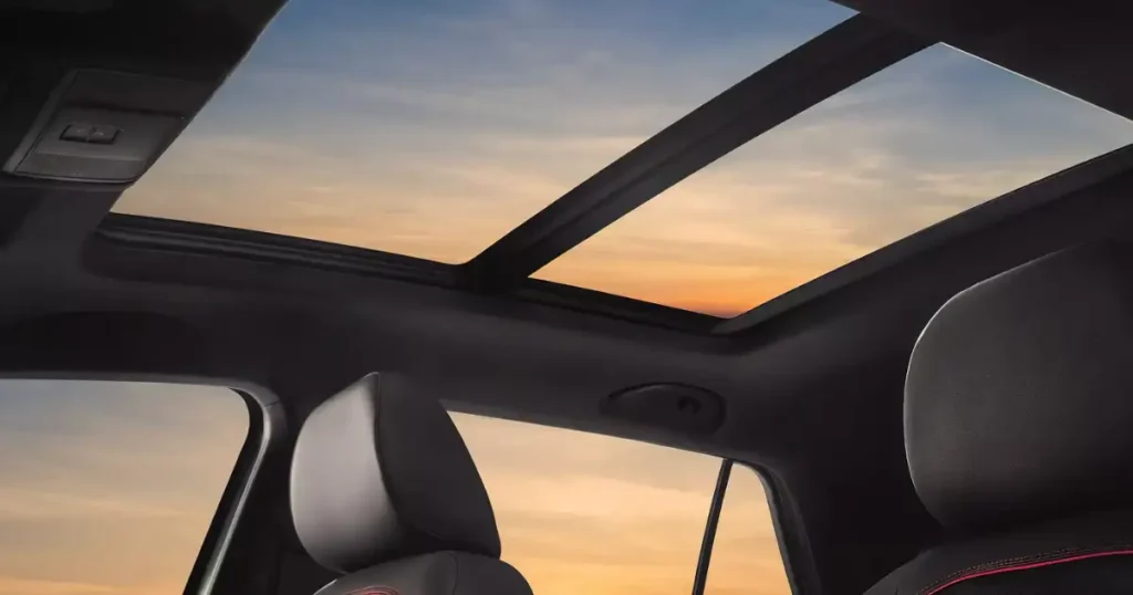 Volkswagen Taigun facelift panoramic sunroof के साथ नया प्रीमियम केबिन लुक